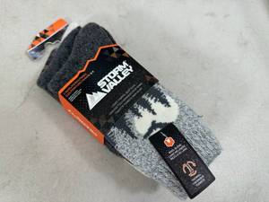 lot 294 image: 2 New Pairs of Storm Valley Ladies Thermal Boot Socks