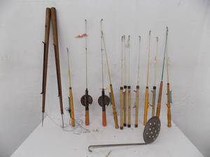 lot 6 image: Vintage Ice Fishing Poles - Strainer