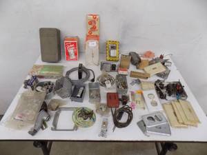 lot 14 image: Electrical Items