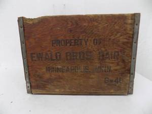 lot 15 image: Vintage Wooden Dairy Crate