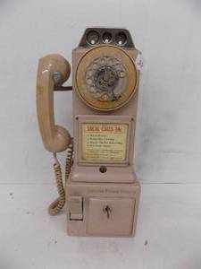 lot 26 image: Vintage Pay Phone