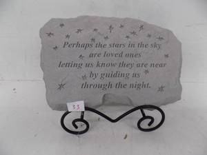 lot 33 image: Home Dcor - Stoney Rack