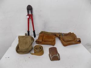 lot 61 image: Tool Belts