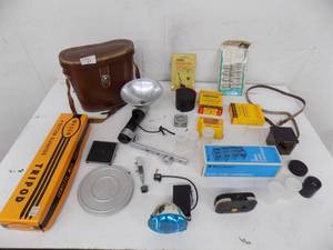 lot 71 image: Photography  Vintage Items