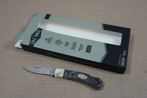 lot 12 image: Old Timer Bruin 5OTH Folding Knife