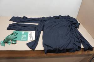 lot 26 image: Row 2-Piece Lounge Set - Medium