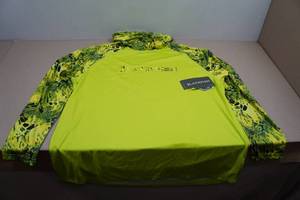 lot 45 image: Blackfish Guide UPFCooling Hooded Long Sleeve - XL