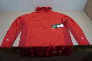 lot 48 image: Blackfish Angler UPFCooling Hooded Long Sleeve - Medium