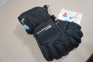 lot 92 image: Clam Ice Armor Agility Gloves - Small