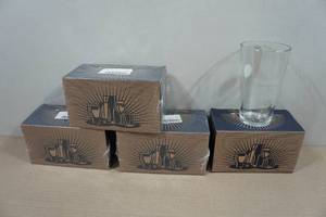lot 99 image: Set of Four Lucky Shot Pint Glasses - Founding Fathers