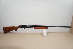 lot 1A image: Remington Wingmaster Model 870 Magnum 12 Gauge Pump-Action Shotgun - 30 Barrel