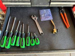lot 8 image: Green-Handle Screwdrivers Set with Adjustable Wrench & Orange Pliers