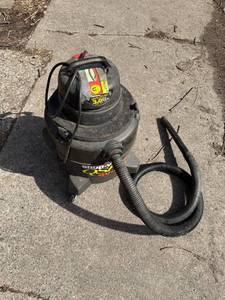lot 33 image: Shop-Vac QSP Quiet Deluxe 6-Gal 3.0 HP WetDry Vacuum