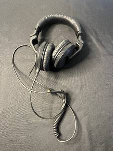 lot 58 image: Pioneer DJ HDJ-X5 Headphones - Coiled Cable, Manuals & Boxes Included