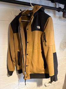 lot 99 image: The North Face CamelBlack Hooded Fleece Jacket - Mens