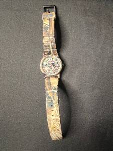 lot 149 image: Timex Expedition Camouflage Watch with Indiglo - 50M Water Resistant