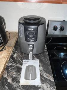 lot 165 image: Ninja AF100 Air Fryer