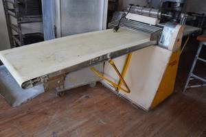 lot 4 image: Seewer Rondo SS063 Reversible Dough Sheeter