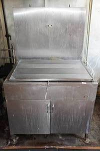 lot 28 image: Belshaw Doughnut Fryer Model W05060218