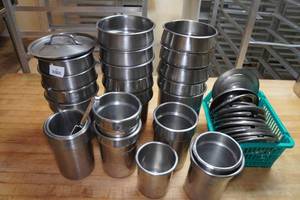 lot 43 image: Stainless Steel Inset Pans and Lids