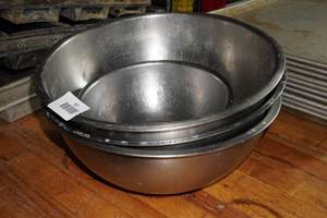 lot 97 image: Commercial Stainless Steel Mixing Bowls