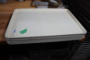 lot 119 image: 8 18x25 Plastic ServingDisplay Trays