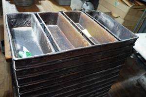 lot 340 image: 23 Bread Loaf Pans