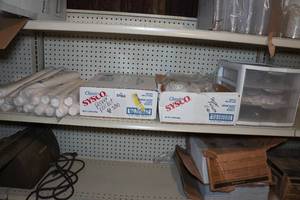 lot 994 image: Paper Condiment Cups and Pepper Packets