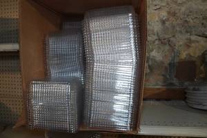 lot 979 image: Plastic Square Pan Lids