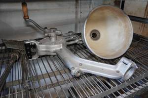 lot 437 image: Belshaw Type B Cake Doughnut Depositor