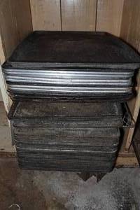 lot 898 image: 38 18x26.5 Baking Sheets