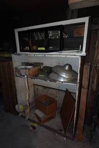 lot 929 image: Contents of Shelf - Antique Display Cabinet, Assorted Molds, Trays