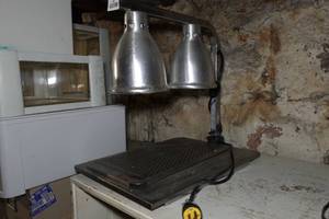 lot 942 image: Dual Head Food Heat Lamp