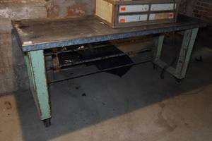 lot 747 image: Industrial Stainless Top Work Station