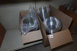 lot 967 image: Clear Plastic Bowls