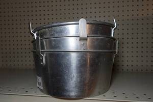 lot 970 image: 10 Round Angel Food Cake Pans