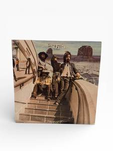 lot 153 image: The Byrds Untitled - Columbia LP Gatefold