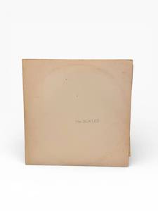 lot 166 image: Beatles Vinyl LPs & Photo Book Set - Capitol Pink Label SWBO Series (1960s)