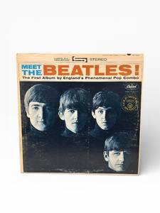 lot 172 image: Capitol ST-2047 Meet The Beatles - Stereo LP