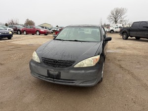 lot 20 image: 2003 Toyota Camry