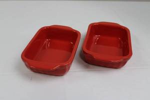 lot 25 image: Red Ceramic Rectangular Mini Casserole Dishes - Set Of 2 8