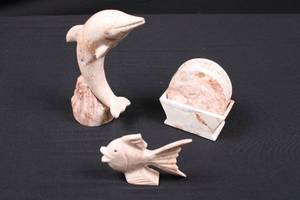 lot 66 image: Marble Dolphin & Fish Sculptures - Set of 6 Coasters