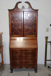 lot 139 image: Vintage Mahogany Secretary Desk with Hutch, Glass-Panel Upper Cabinet, 4-Drawer Base
