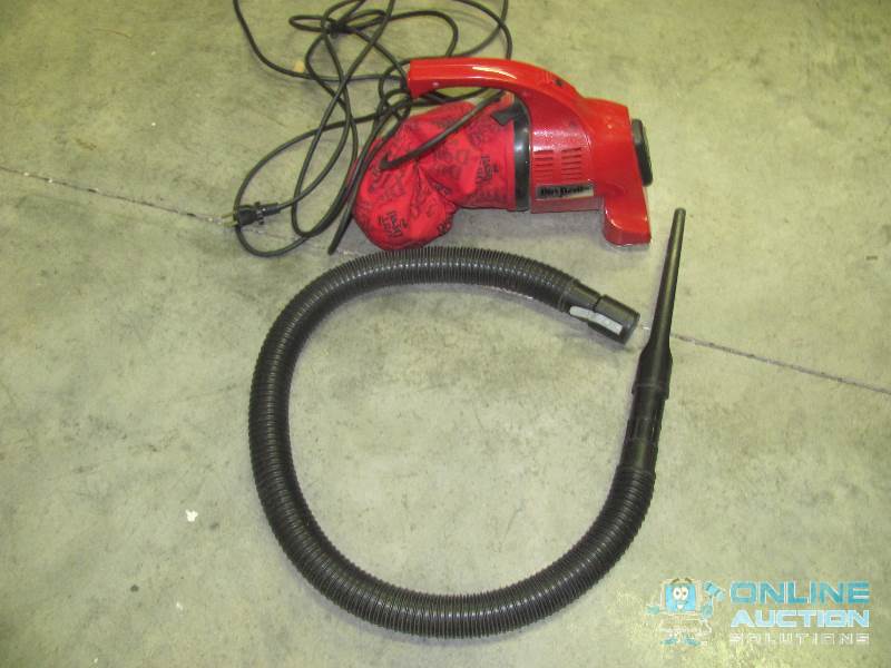 lot 20 image: Handheld DIRT DEVIL Vacuum Cleaner. Works gre...