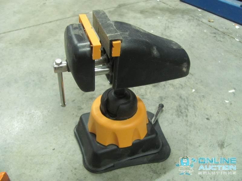 lot 21 image: Assorted Workshop Clamps as shown. All for on...