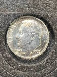 lot 13 image: 1963 US PROOF ROOSEVELT DIME IN CASE