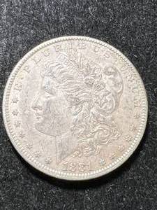 lot 19 image: 1881-O US MORGAN SILVER DOLLAR