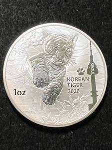 lot 48 image: 2020 KOREAN TIGER 1 TROY OZ .999 FINE SILVER