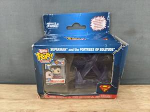 Funko Pop Towns - Superman and the Fortress of Solitude - Brand New