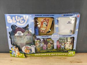 Bluey Ultimate Activity Set, 4-in-1 Activities - Brand New